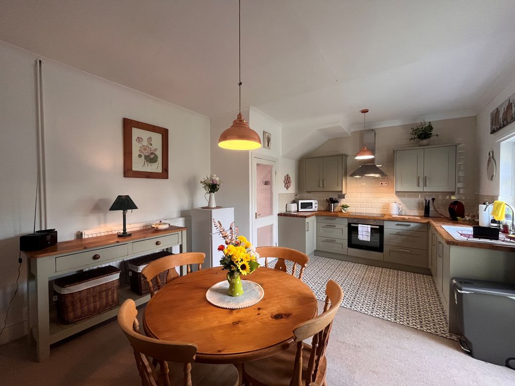 Property photo 3 of 15 Dining Room