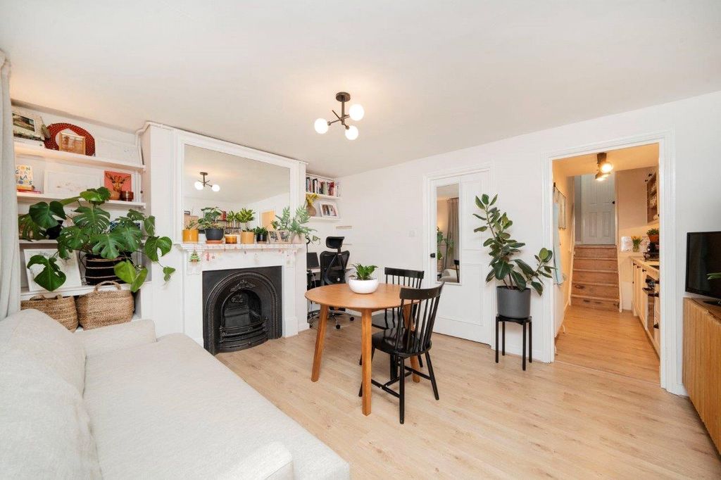 Property photo 2 of 10 Living Room