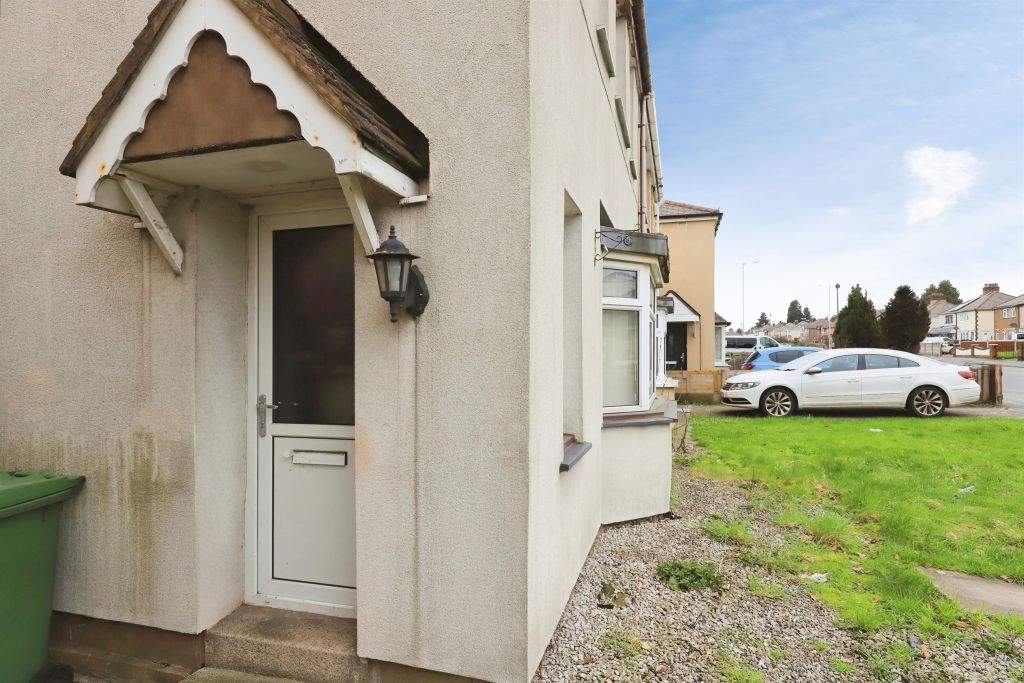 Property photo 2 of 17