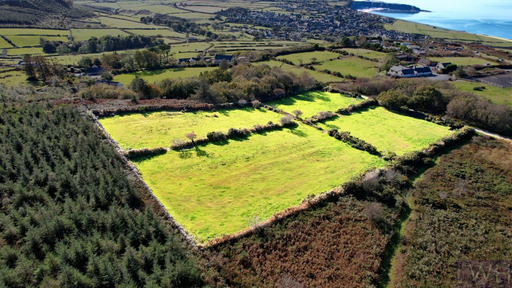 Property photo 1 of 5 Aerial 1