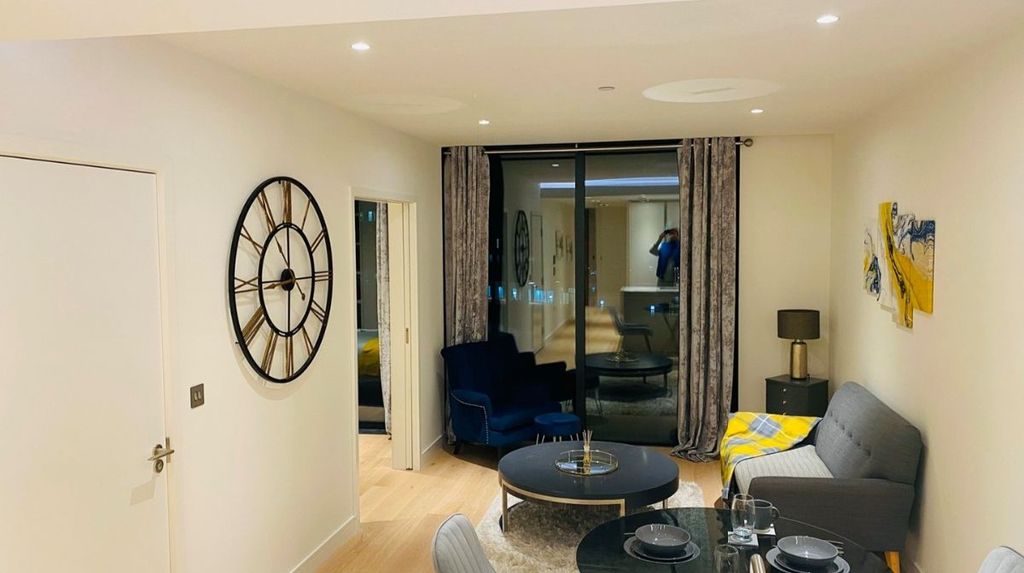 Property photo 3 of 10