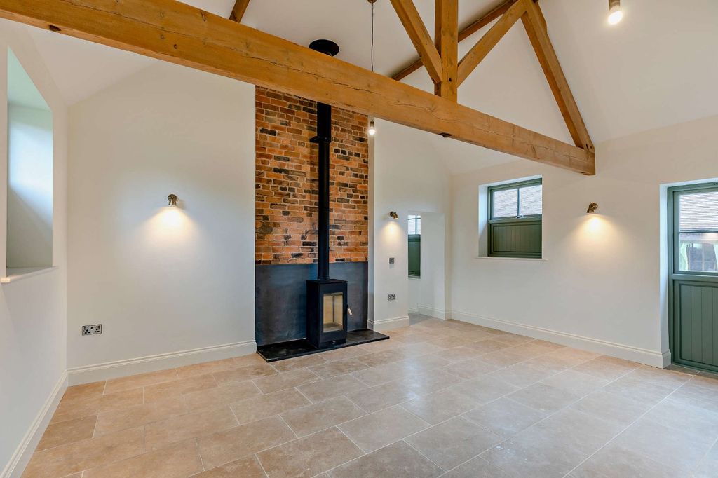 Property photo 3 of 30 Sitting Room