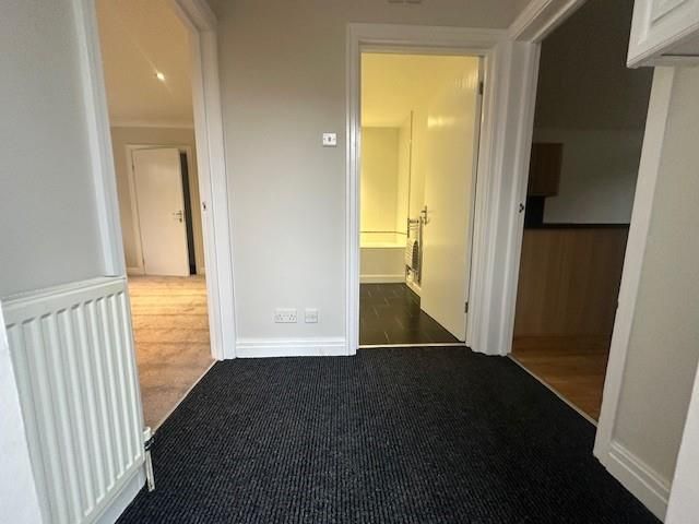 Property photo 2 of 17 Hall.Jpg