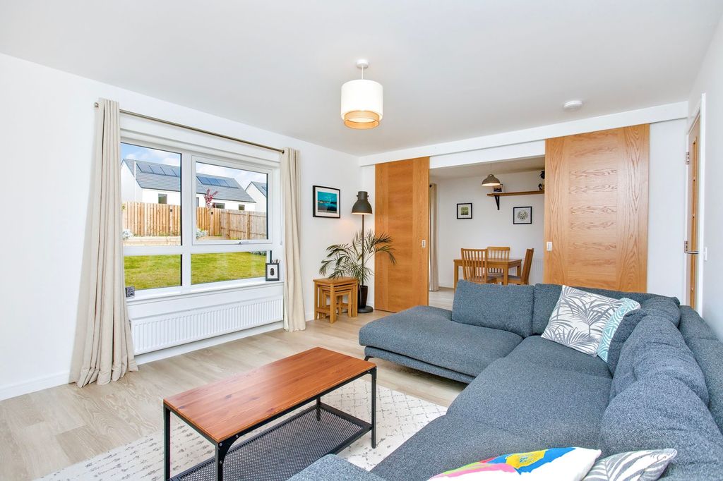 Property photo 3 of 14 Property Image 3