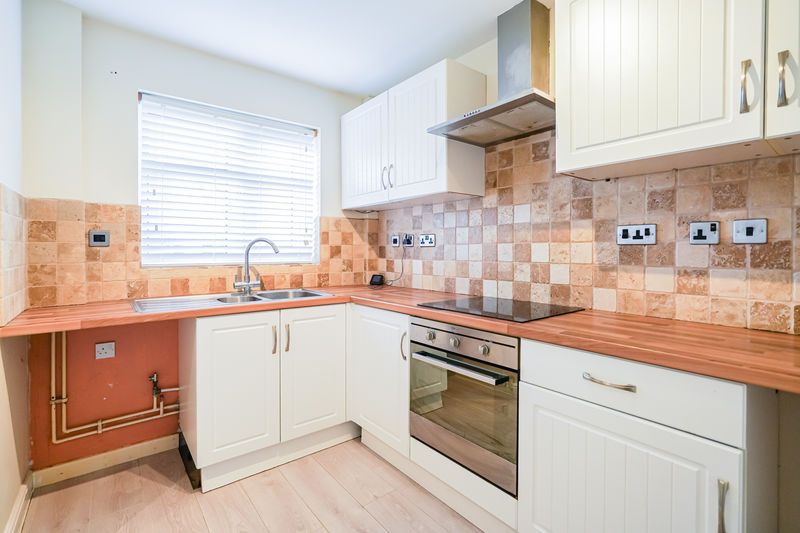 Property photo 3 of 19 Photo 10