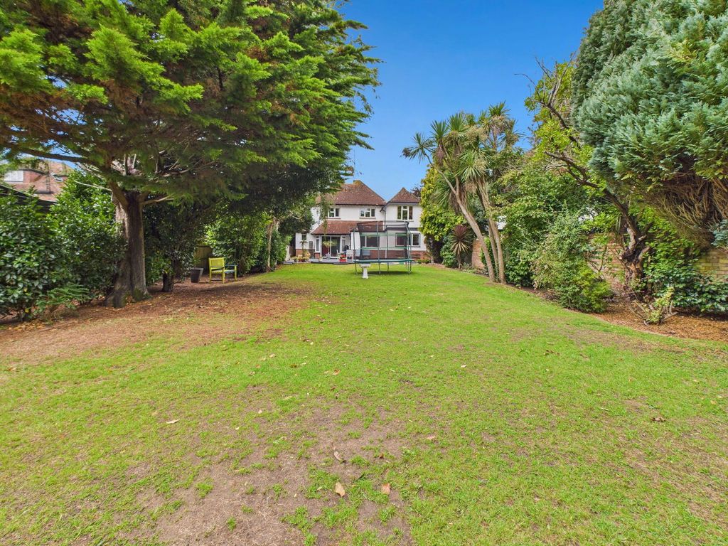 Property photo 3 of 26