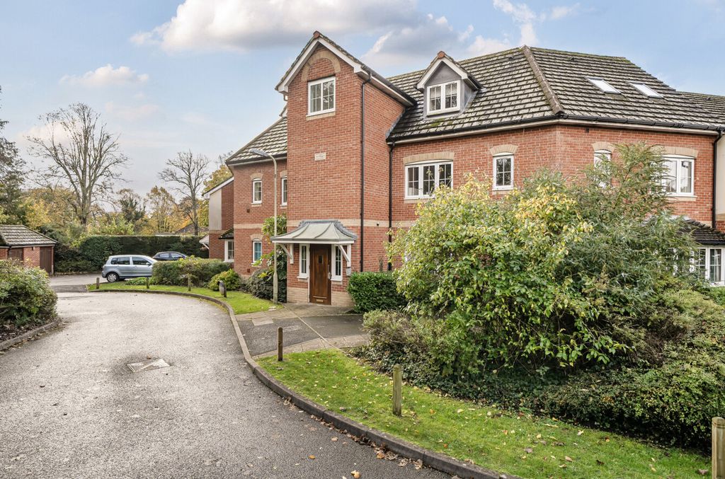 Property photo 1 of 16 1372530-17-68Fa17...