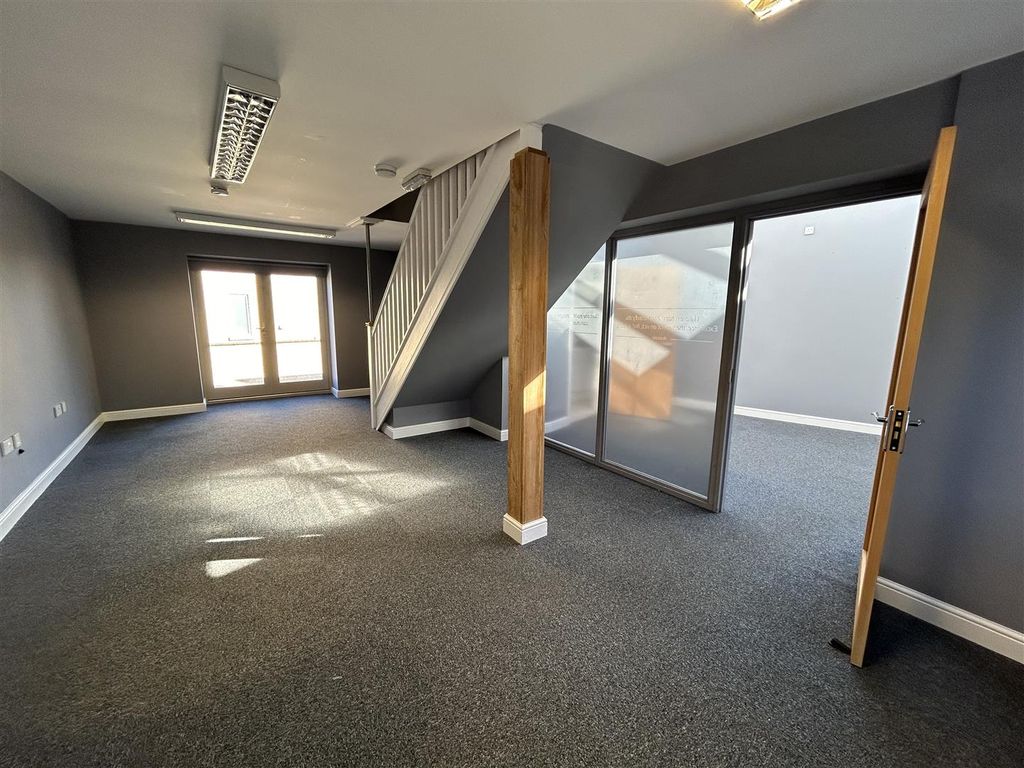 Property photo 3 of 13 Img_2730.Jpg