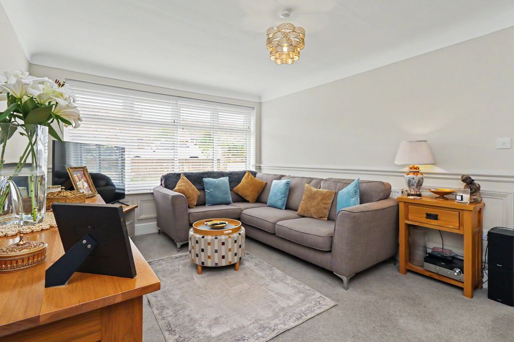 Property photo 3 of 22