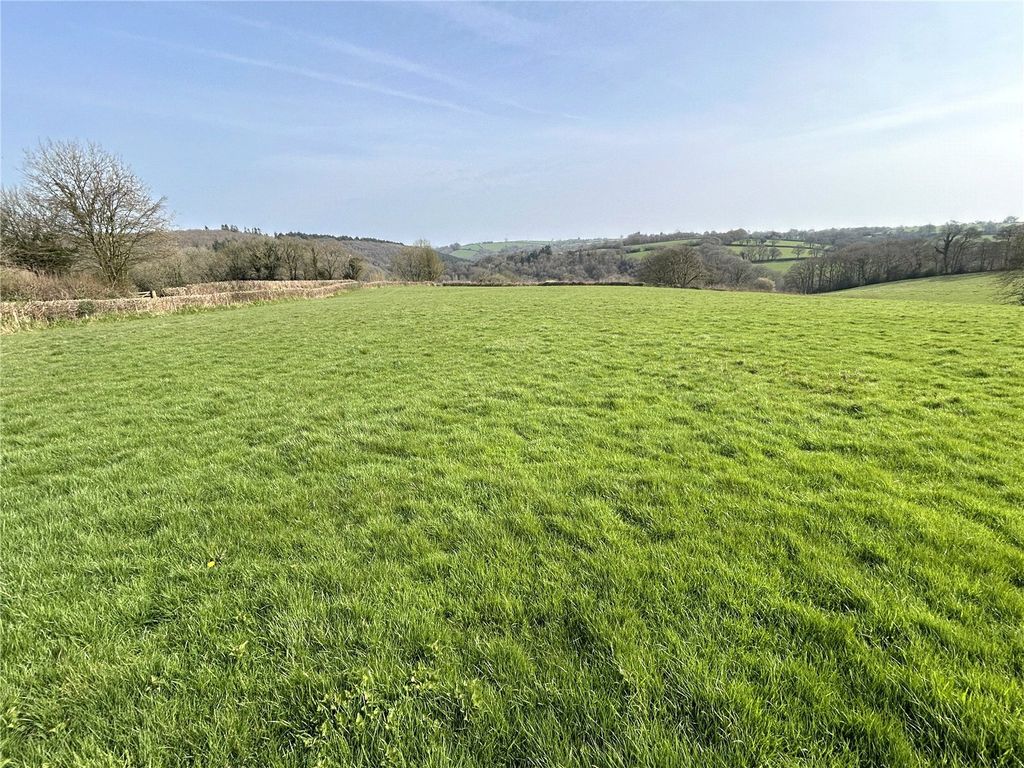 Property photo 2 of 12 Picture No. 02