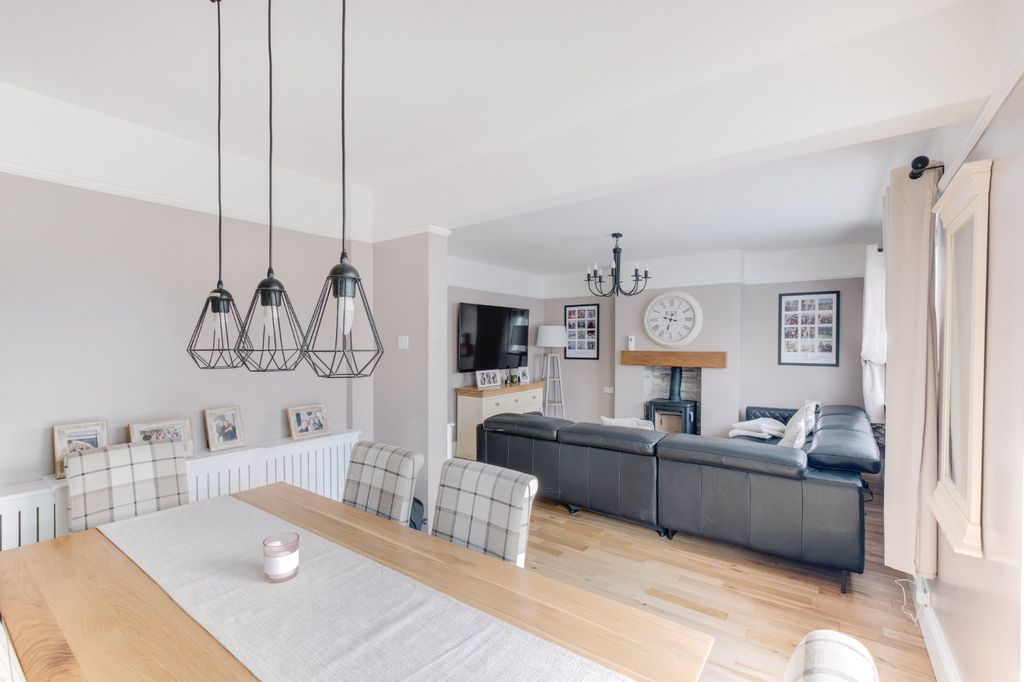 Property photo 2 of 24 Picture No. 02