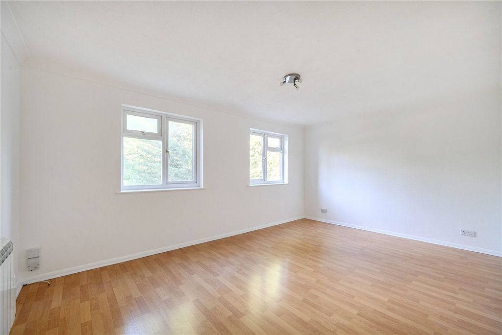 Property photo 1 of 17 Picture No. 10