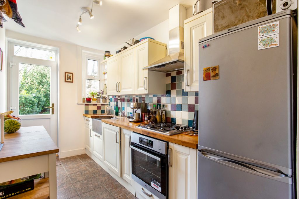 Property photo 3 of 18 1 274297 (7)