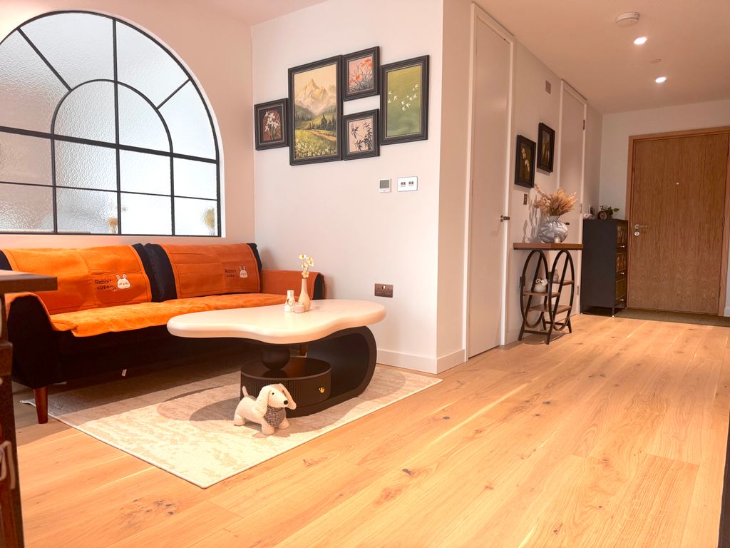 Property photo 2 of 27