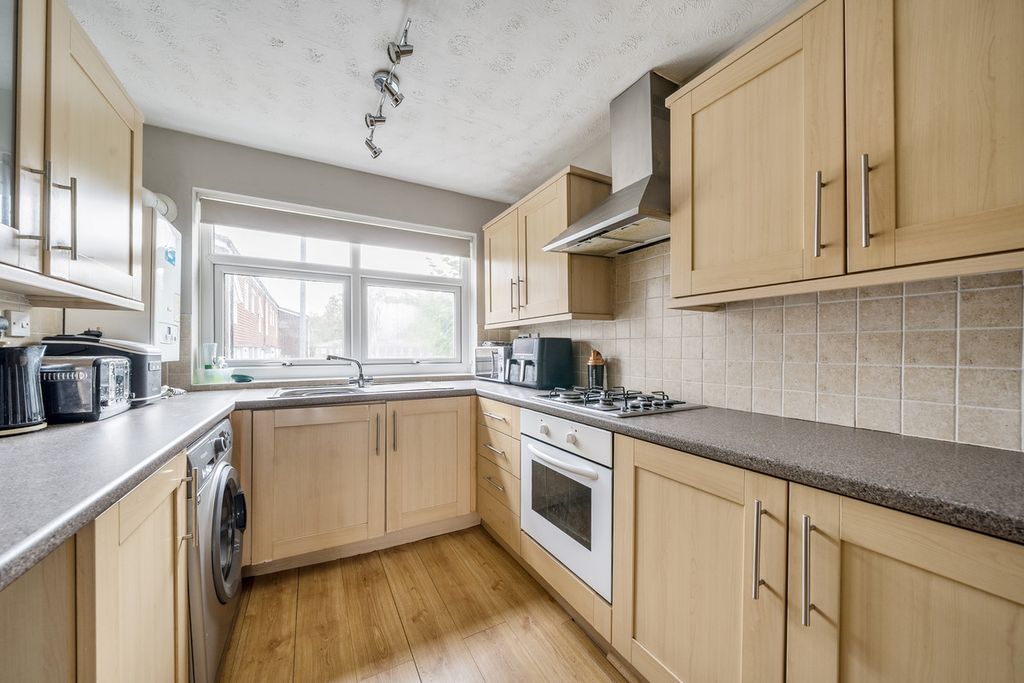Property photo 2 of 14