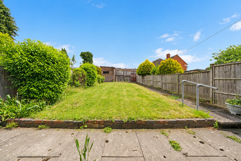 Property photo 3 of 17 Garden