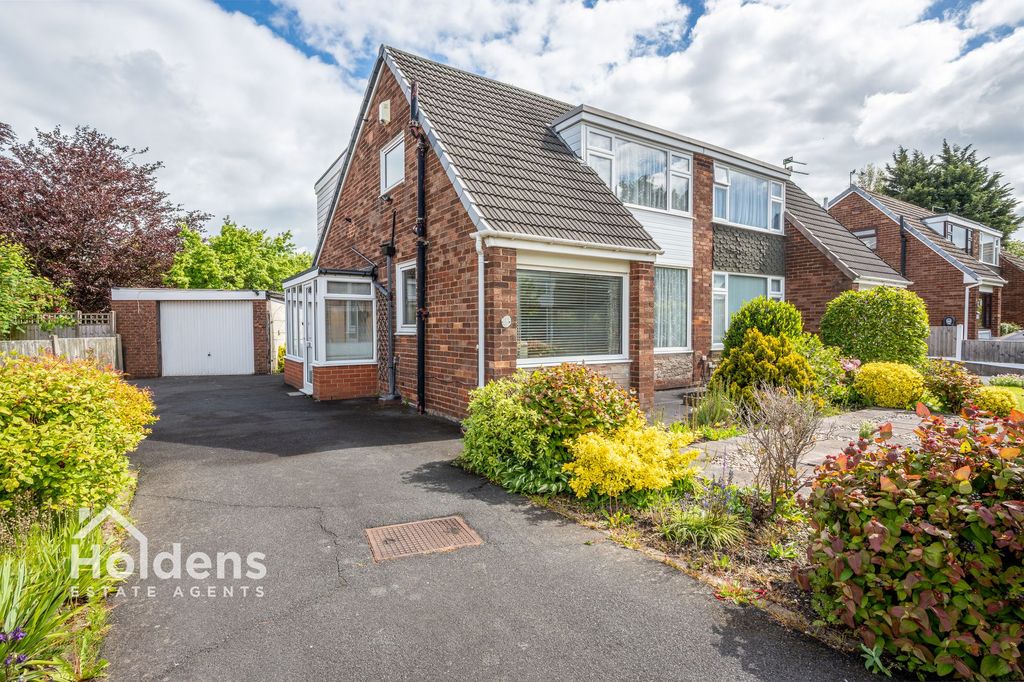 Property photo 1 of 22