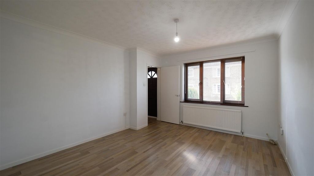 Property photo 2 of 10 Lounge/Diner