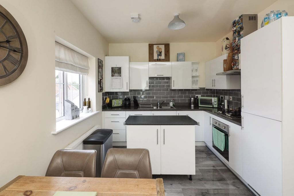 Property photo 2 of 16 Lounge/Kitchen/Diner