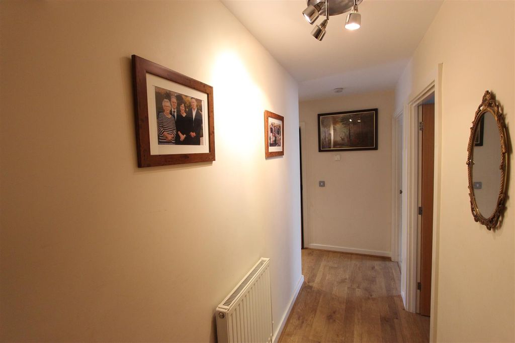 Property photo 2 of 12 Img_4303.Jpg