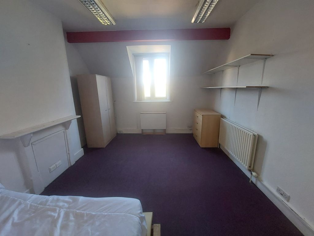 Property photo 2 of 2