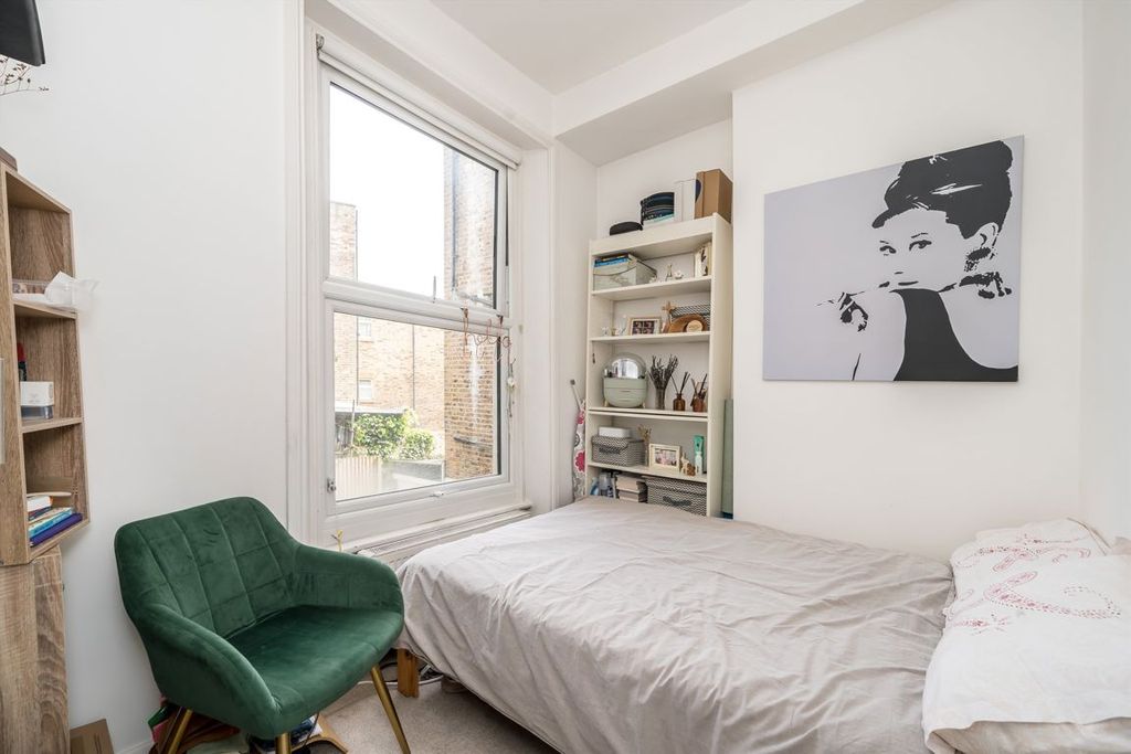 Property photo 3 of 5