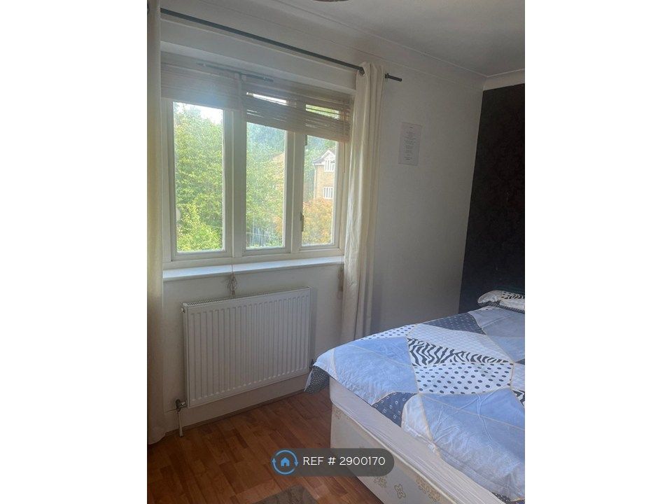 Property photo 1 of 7 Bedroom With Window