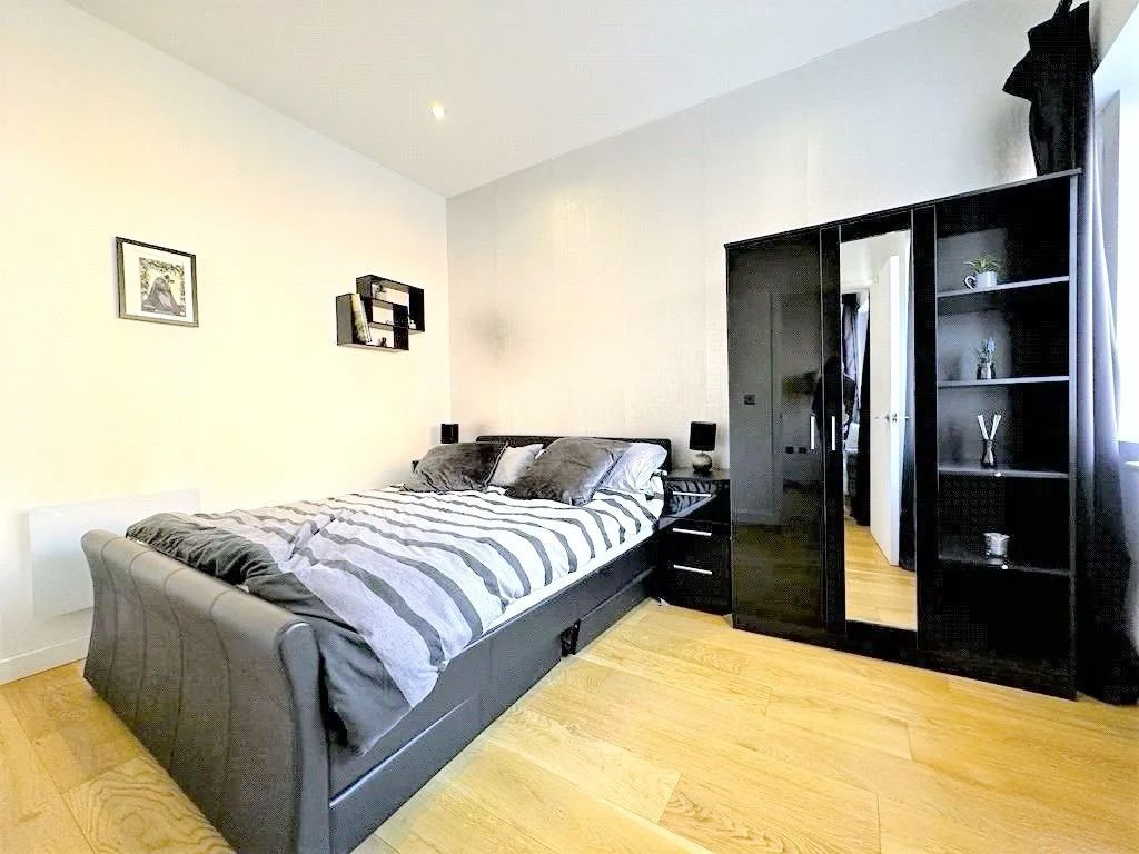 Property photo 2 of 3