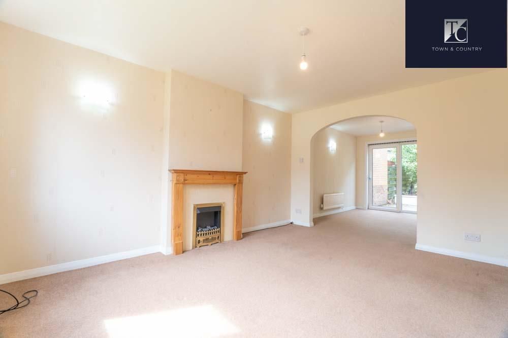 Property photo 3 of 28
