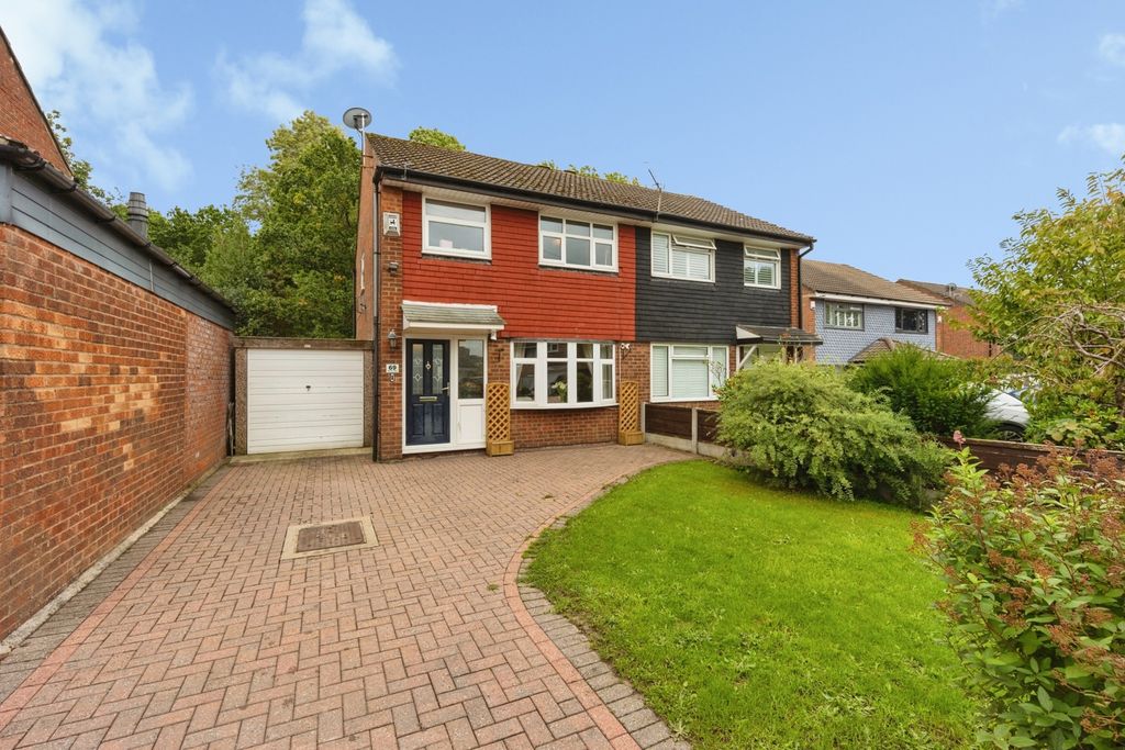 Property photo 1 of 19 Pbox-Img.Jpg