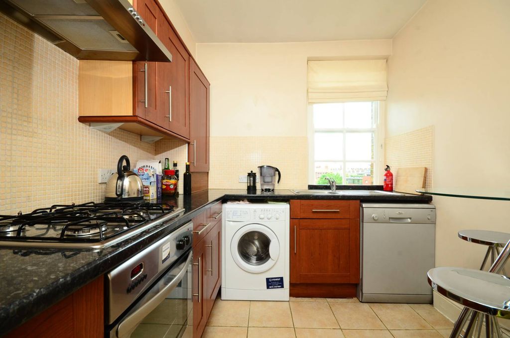 Property photo 2 of 7