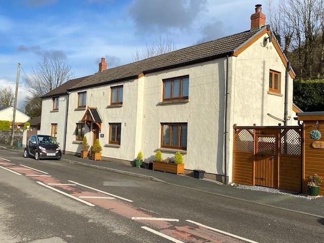 Property photo 1 of 46 Picton34.Jpg