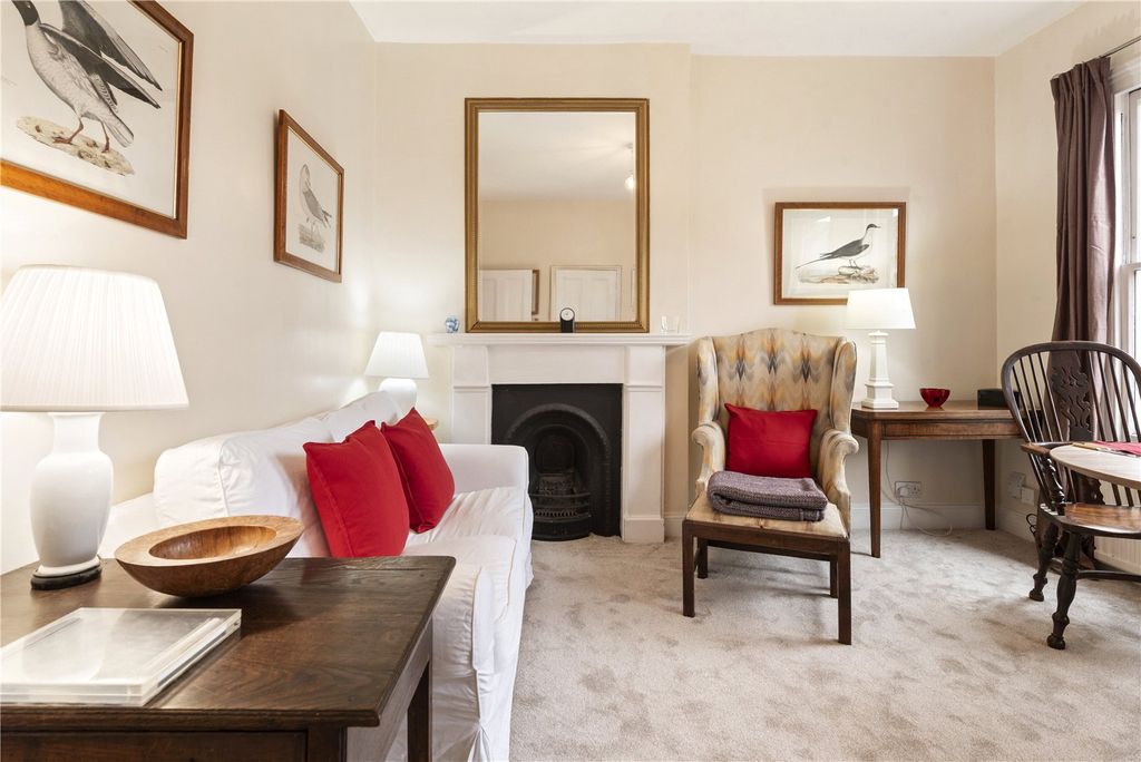 Property photo 2 of 12 Reception