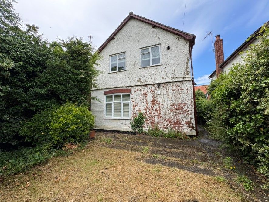 Property photo 2 of 13
