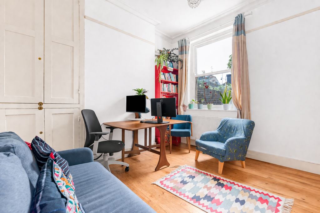 Property photo 2 of 30