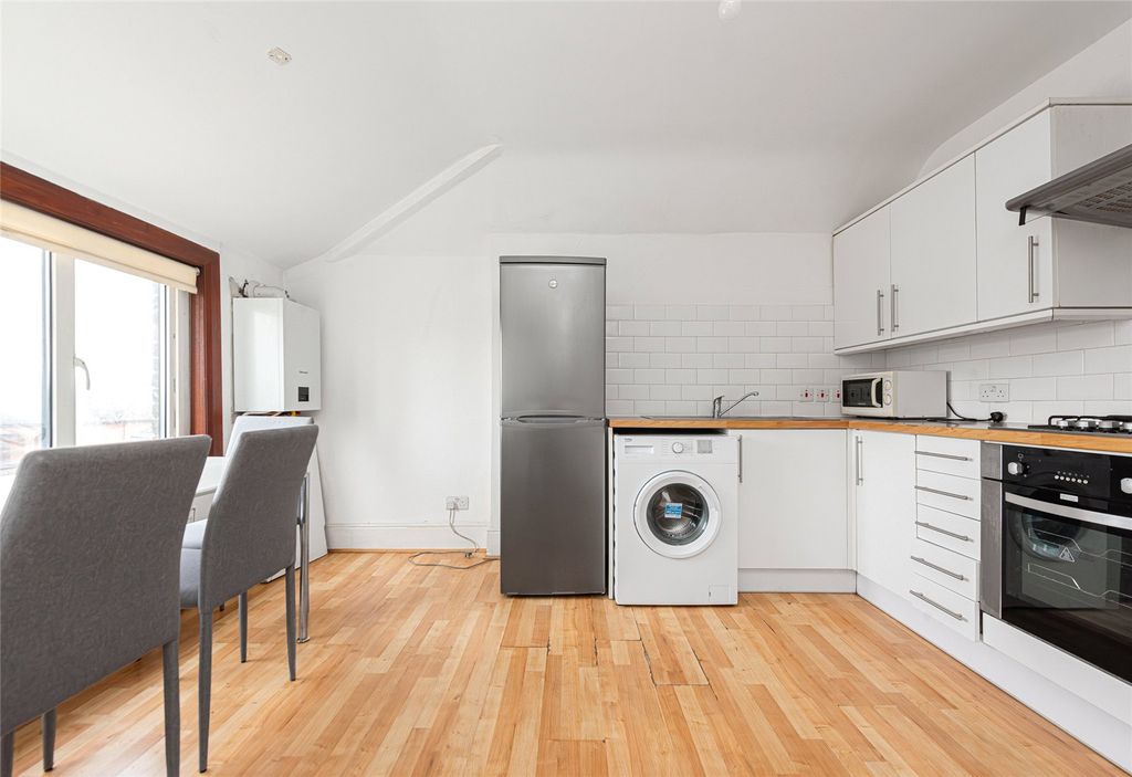 Property photo 1 of 9 Picture No. 34