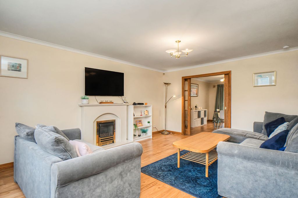 Property photo 3 of 18 Property Image 3