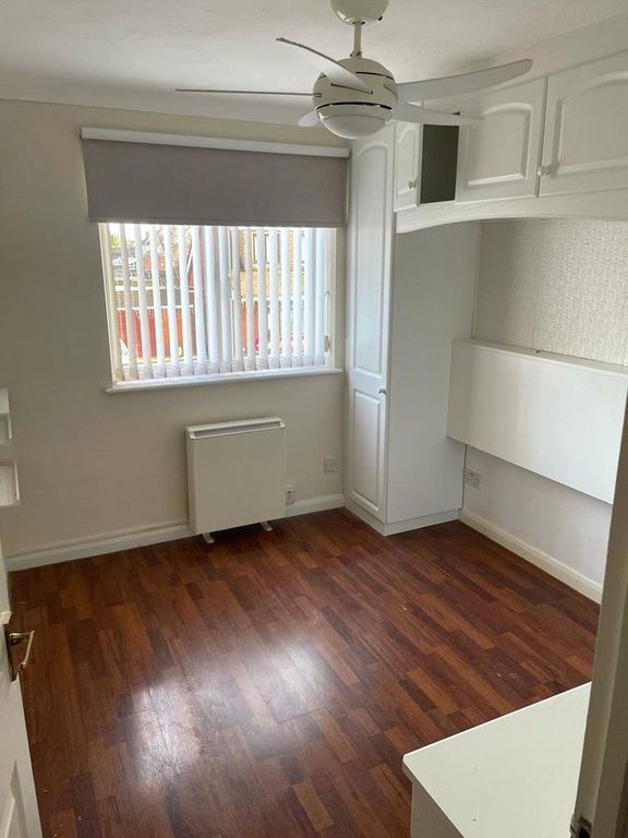 Property photo 3 of 8 Picture No. 04