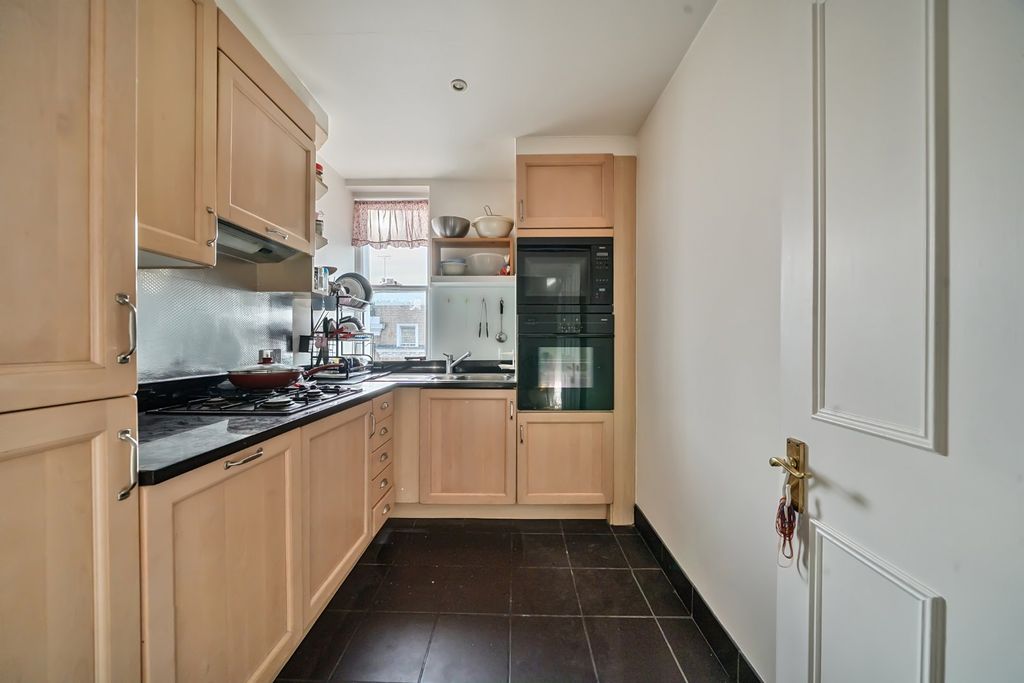 Property photo 3 of 11 Picture 3