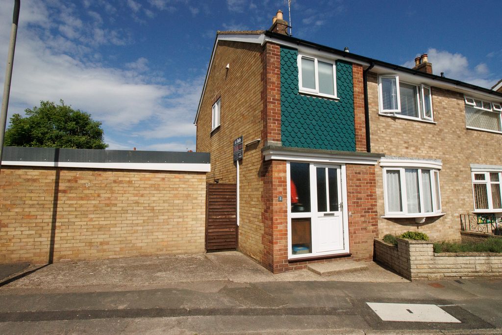 Property photo 1 of 25