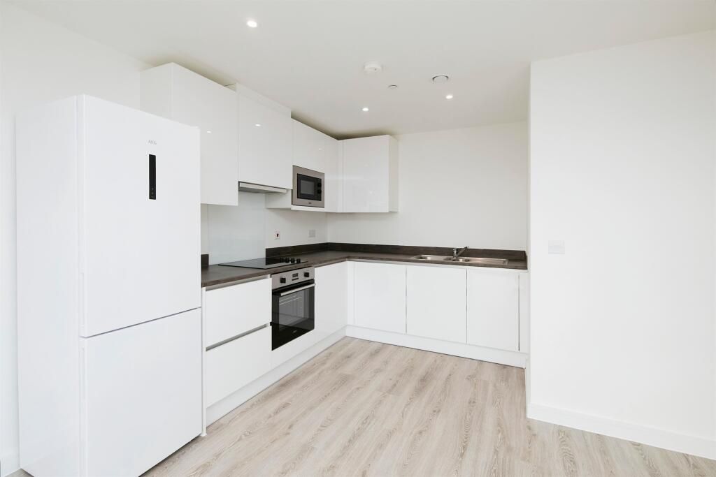 Property photo 3 of 9 Image