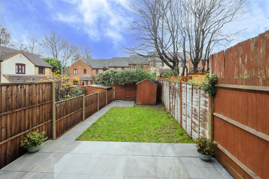 Property photo 3 of 12