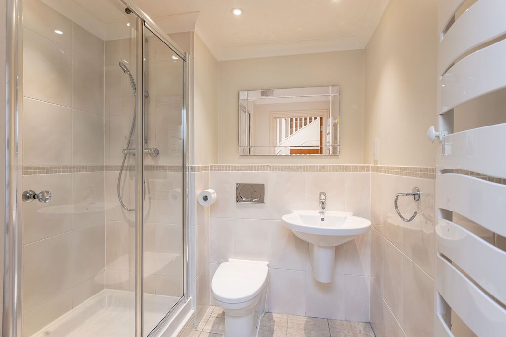Additional image 11 of 3 bed maisonette for saleElizabeth Jennings Way, Oxford OX2
