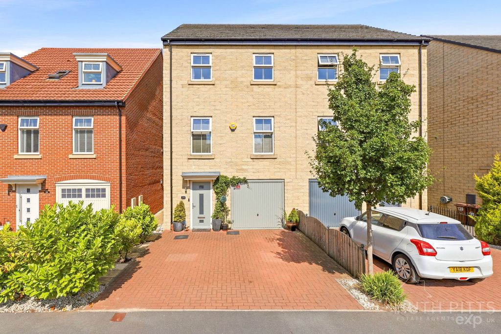 Property photo 1 of 34