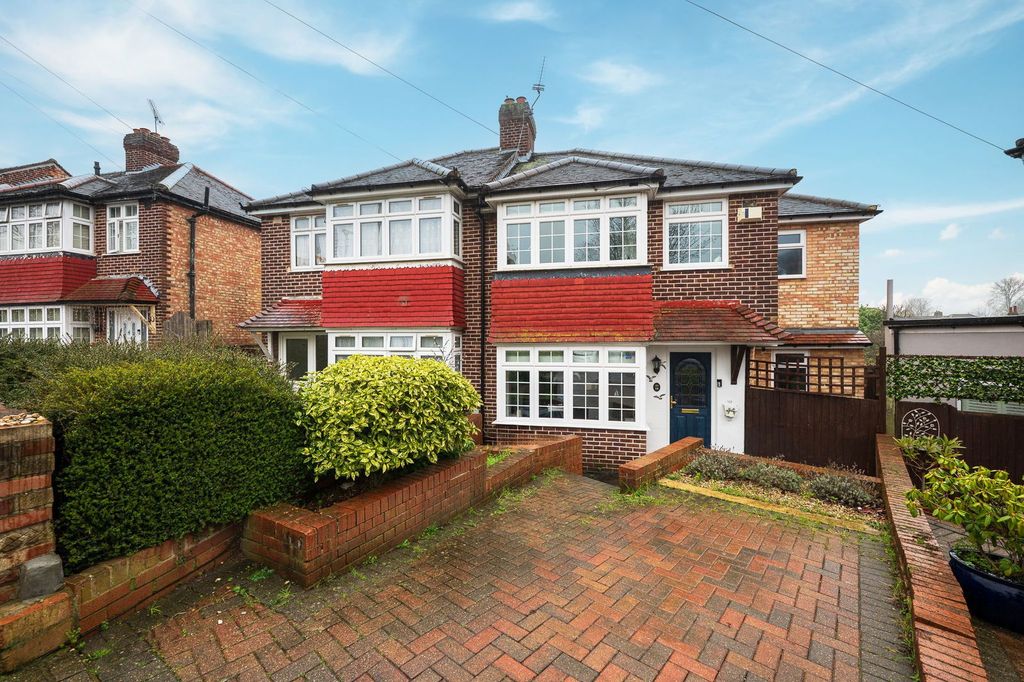 Property photo 1 of 31