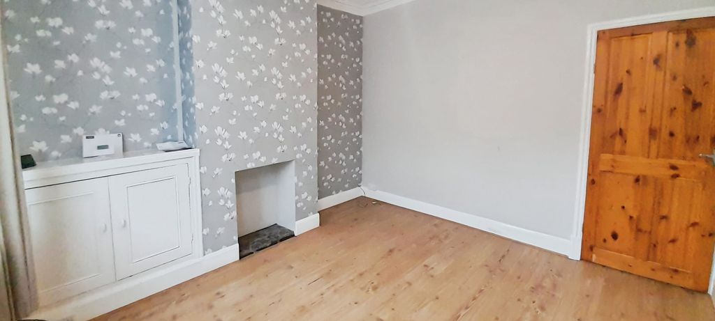 Property photo 3 of 13 15A54B6A-Whatsapp 20Image 202025-09-26 20At 2009.4