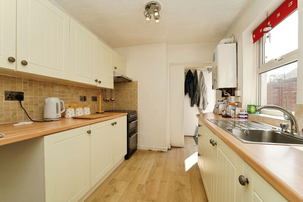 Property photo 3 of 11 Pbox-Img.Jpg