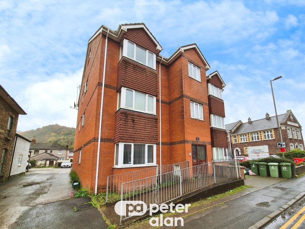 Property photo 1 of 9 Image