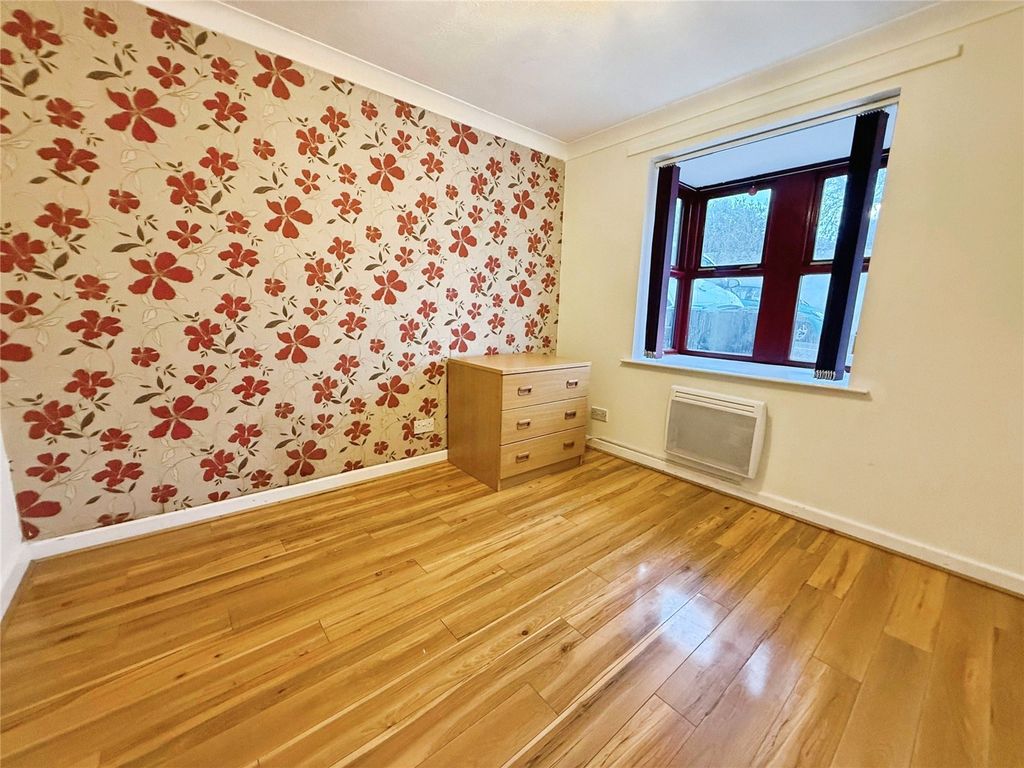 Property photo 3 of 10 Reception One