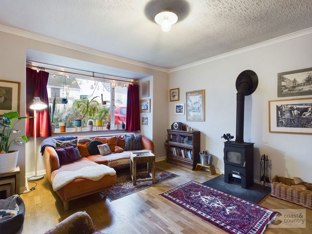 Property photo 3 of 15